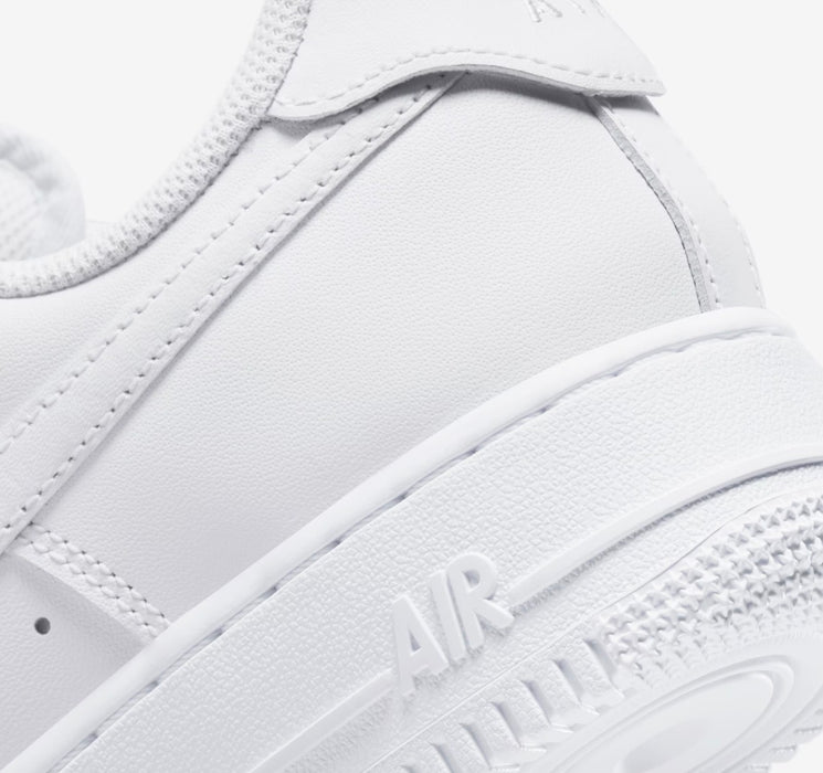 Nike Air Force 1 07’ FLYEASE
