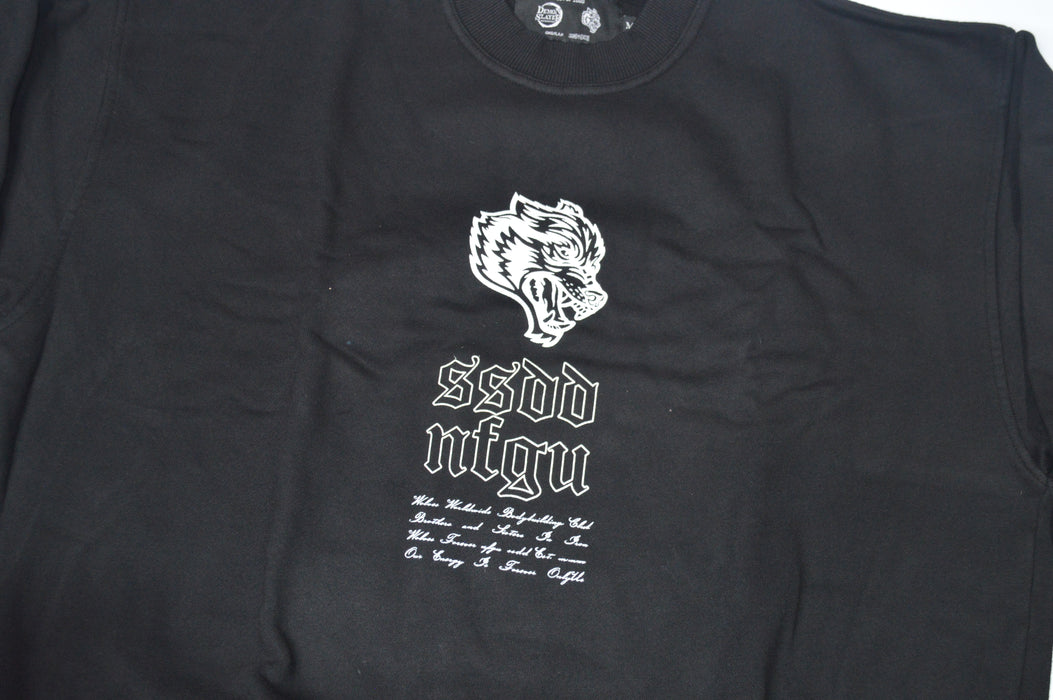 Breath Of Wolves London Crewneck in Black