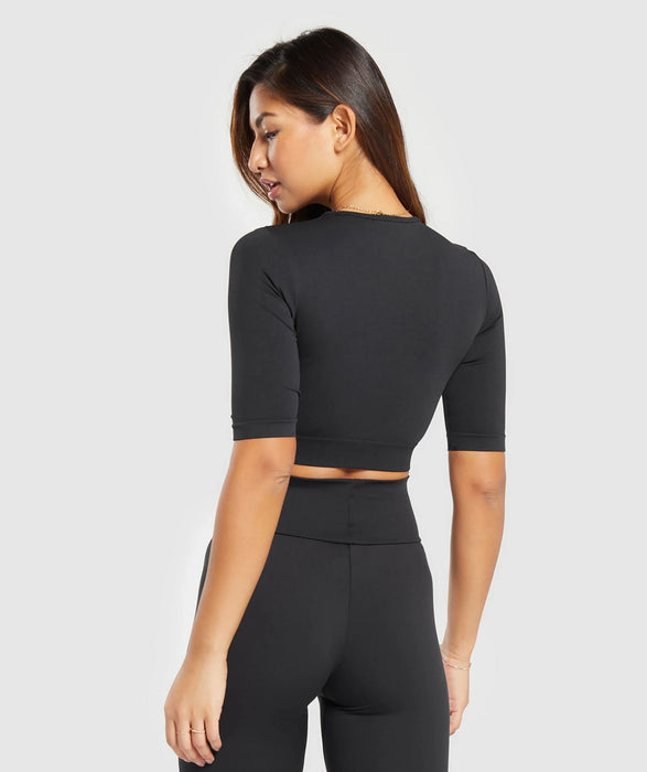 EVERYDAY SEAMLESS CROP TOP - BLACK
