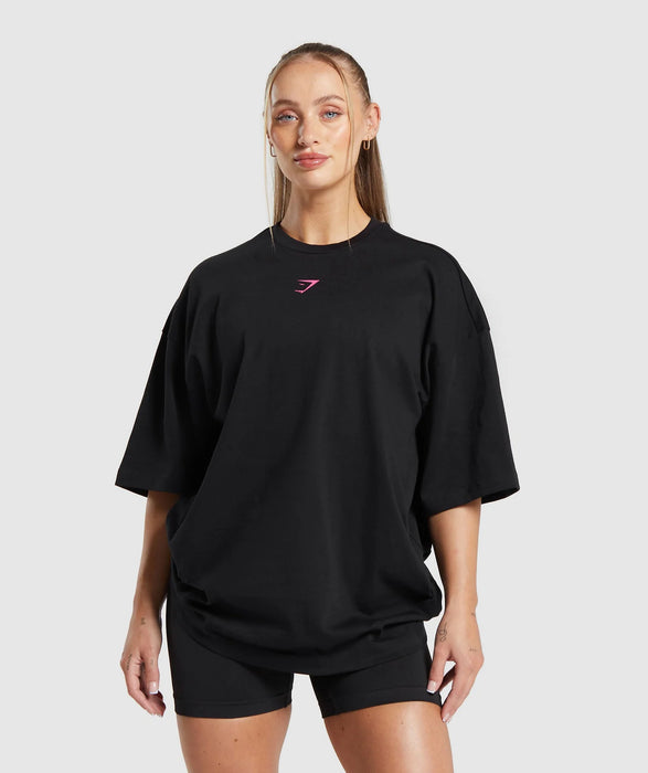 Muscle Mommy Graphic Boyfriend Fit T-Shirt - Black