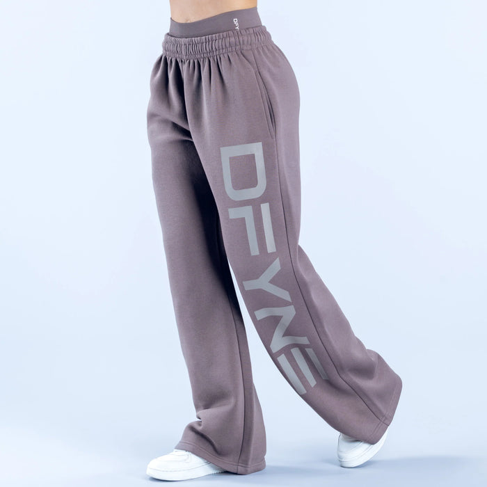 Signature Wide Leg Jogger - Truffle