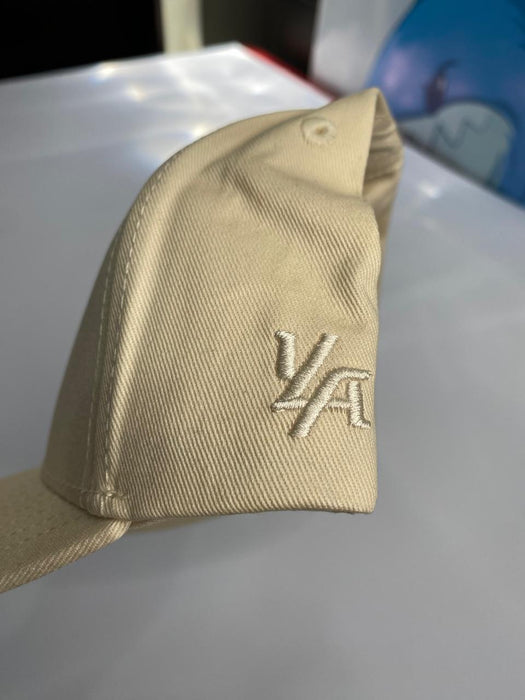 9006 - MONOCHROME LA HATS OFF-WHITE