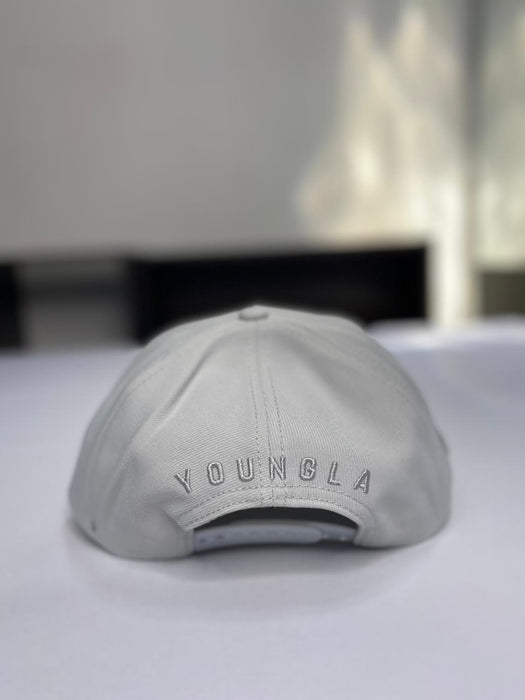 9092 - SUPERMAN SHIELD HATS LIGHT GREY