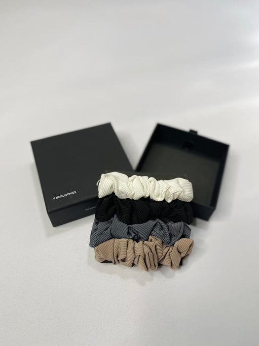 W625 RIBBED SCRUNCHIE