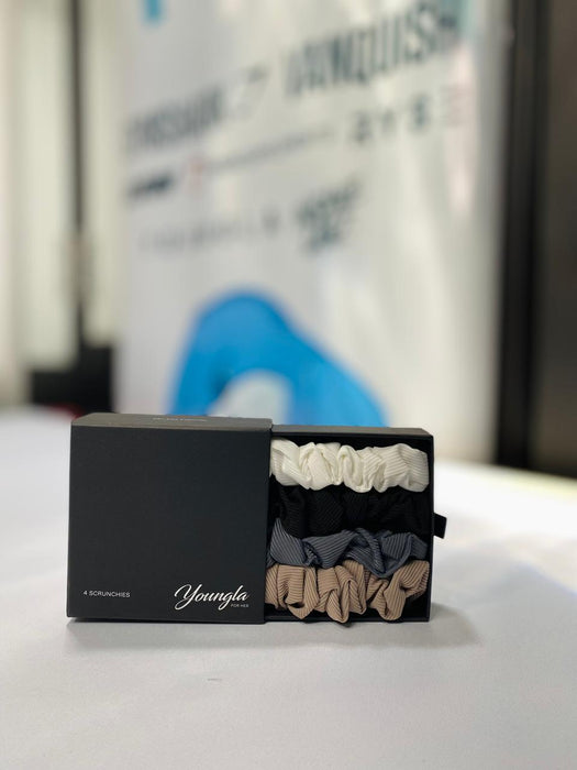 W625 RIBBED SCRUNCHIE