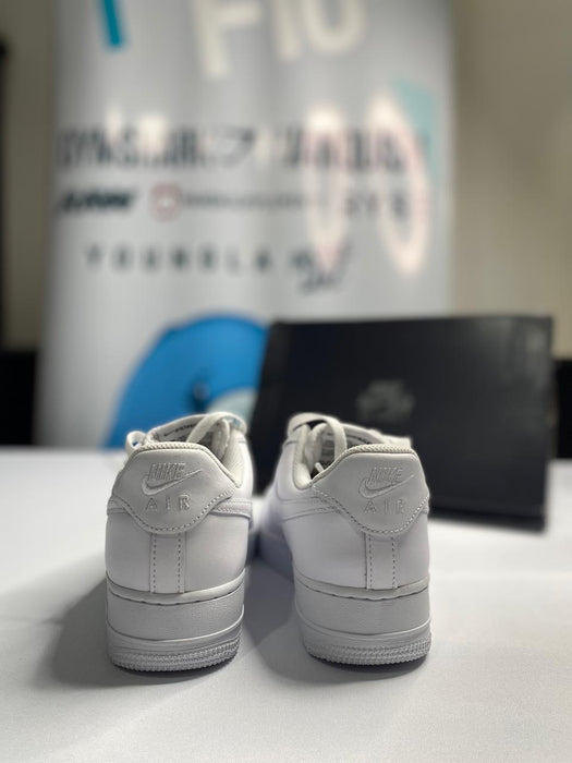 Nike Air Force 1 07’ FLYEASE