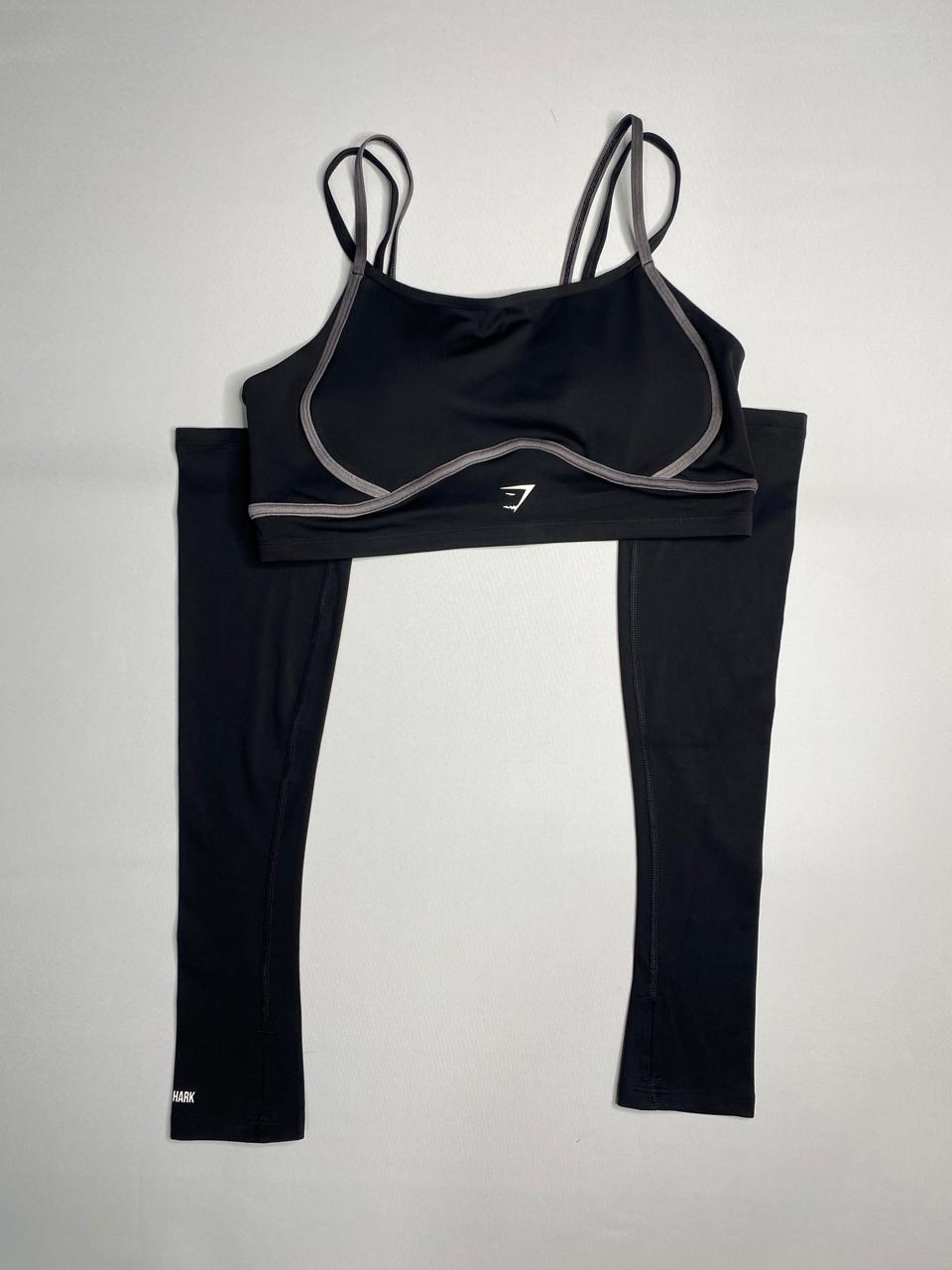 Crop tops y sujetadores gymshark