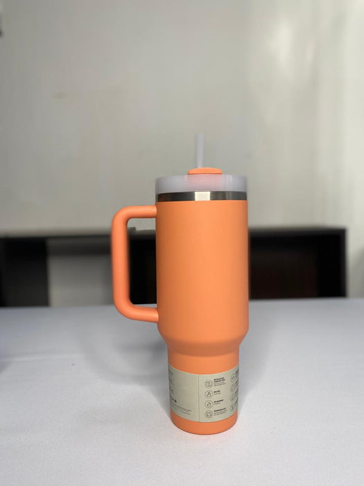 The Quencher H2.0 FlowState™ Tumbler Nectarine 40 OZ