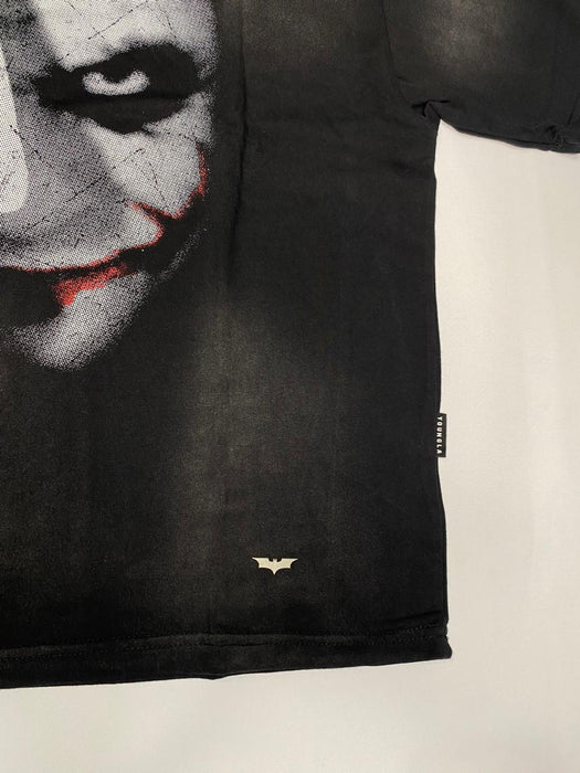 4254 - BATMAN SHADOW TEES - JOKER F