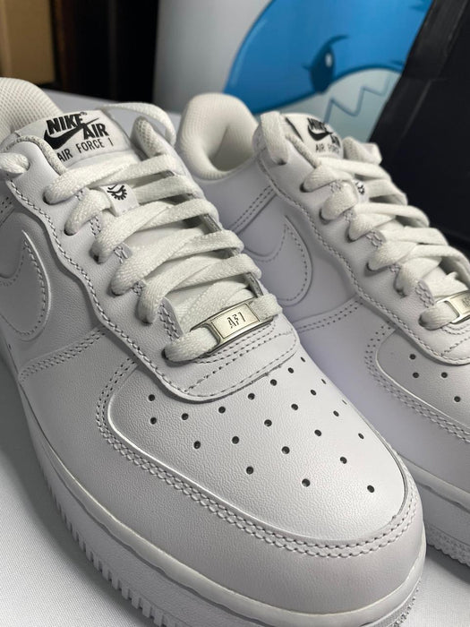 Nike Air Force 1 07’ FLYEASE