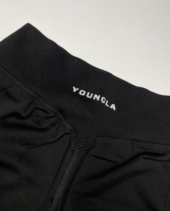 W148 Curve hourglass Shorts 5" Black