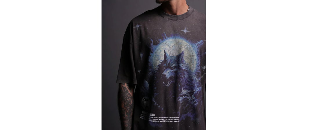 HOWLING AT THE MOON PREMIUM VINTAGE TEE